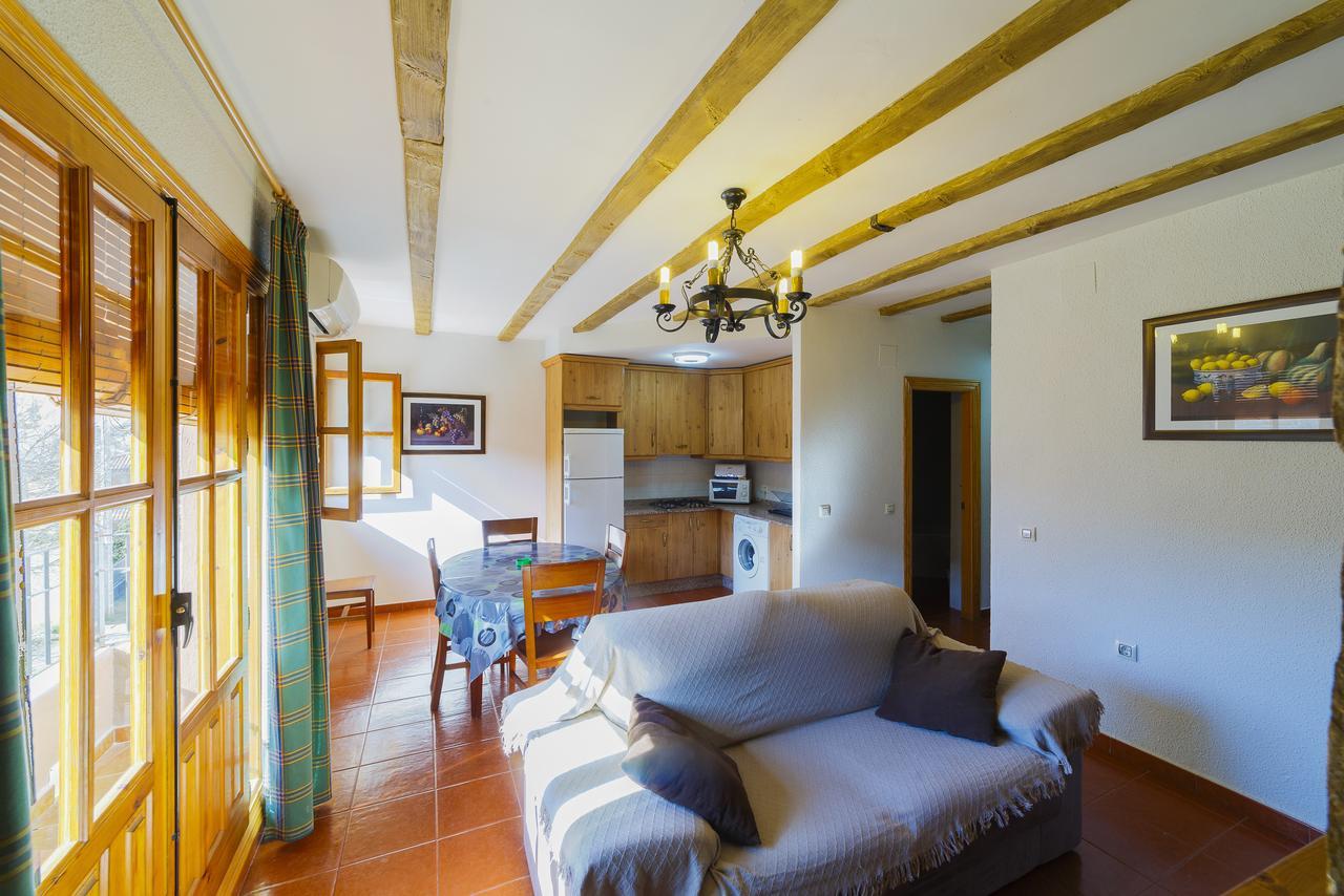 Apartamentos Ribera Del Jucar Alcala del Jucar Exteriör bild