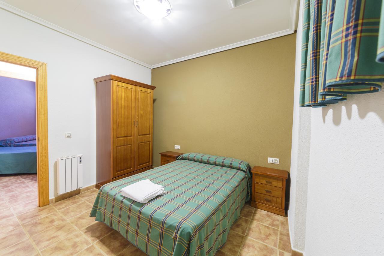 Apartamentos Ribera Del Jucar Alcala del Jucar Exteriör bild